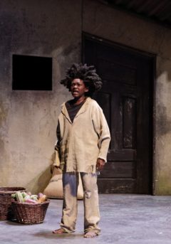 CHOC ! LA FRIANDISE DES DIEUX de Dominique Ziegler. Scènes du Grüli / Photographie © Olivier Pasqual